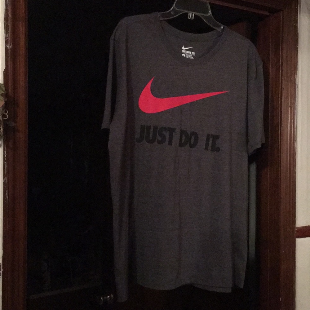 🔥🔥🔥 Sale Men’s Nike Tee